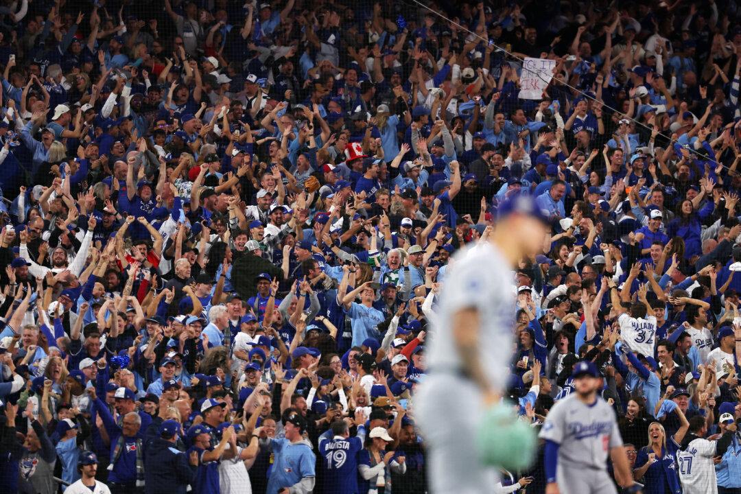 ‘We Were the Underdogs’: Blue Jays Fans Excited as World Series Begins