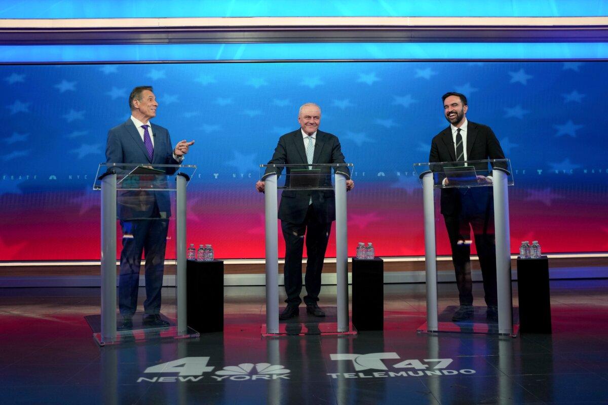(L–R) Independent mayoral candidate former New York Gov. Andrew Cuomo, Republican candidate Curtis Sliwa, and Democratic candidate Zohran Mamdani participate in a debate in New York on Oct. 16, 2025. (Angelina Katsanis/Pool via AP Photo)