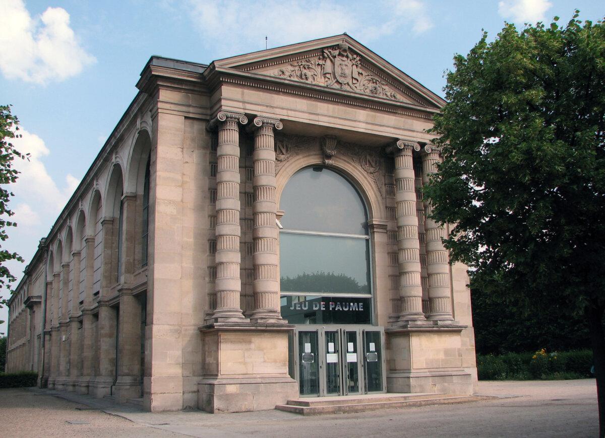 The National Museum Jeu de Paume where Rose Valland worked. (<a href="https://commons.wikimedia.org/wiki/User:TCY">TCY</a>/<a href="https://en.wikipedia.org/wiki/Rose_Valland#/media/File:Galerie_nationale_du_Jeu_de_Paume.jpg">CC BY-SA 3.0</a>)