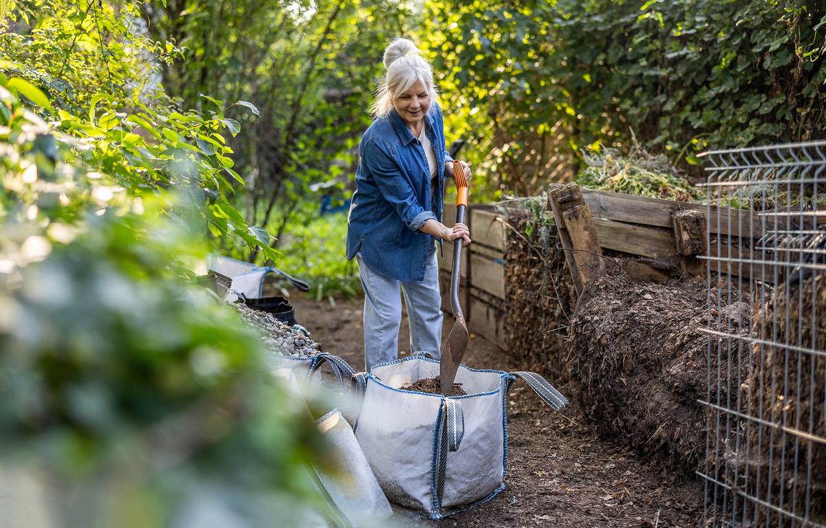 Composting through cooler weather will take some maintenance, but it will work. (pikselstock/Shutterstock)