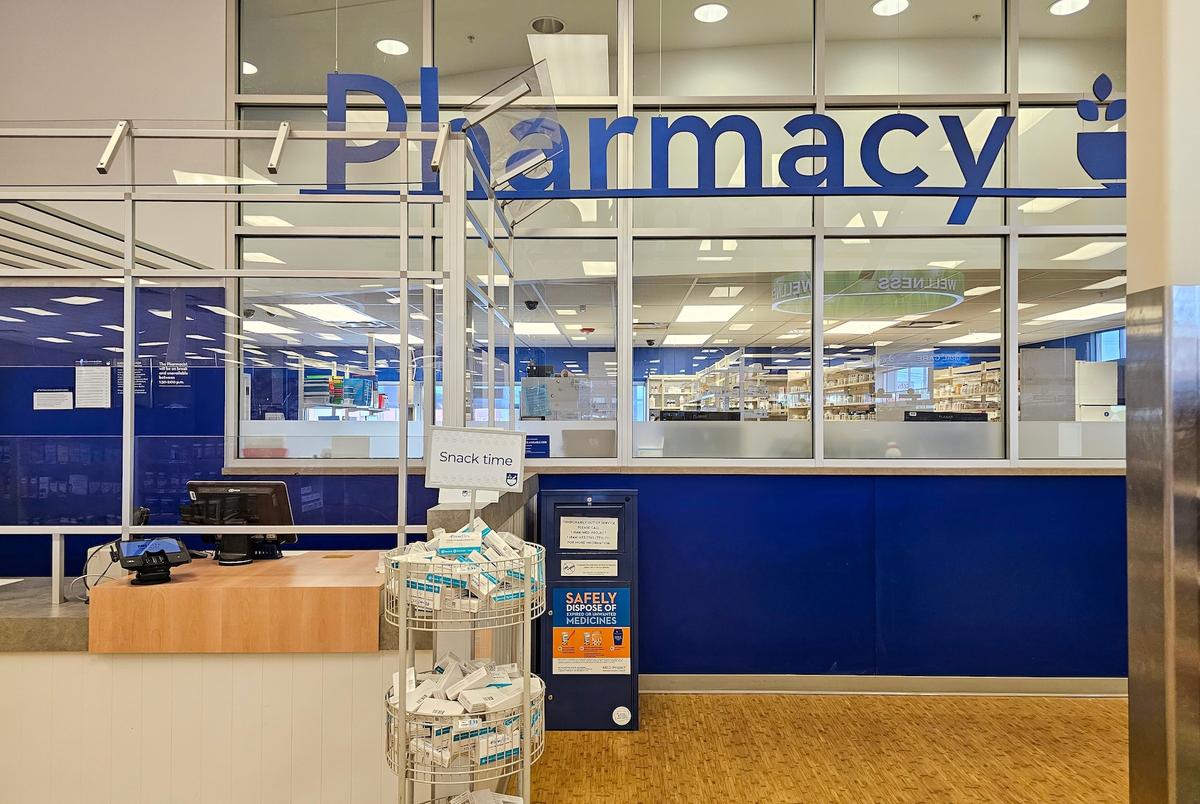 How to Safely Dispose of Expired Medications and Household Cleaners thumbnail