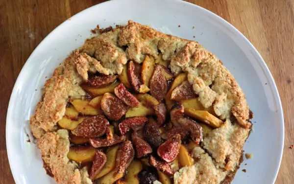 One Good Recipe: Fig and Peach Tart