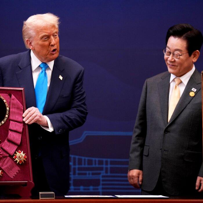 Trump Touts Strong Economic Ties in Talks With Korean President, APEC Business Leaders