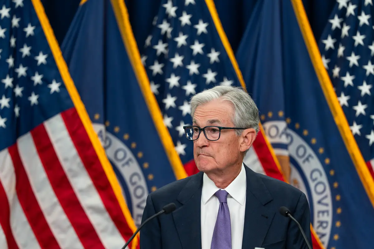 Fed’s Jerome Powell Says AI Investment, Spending Not a Bubble thumbnail