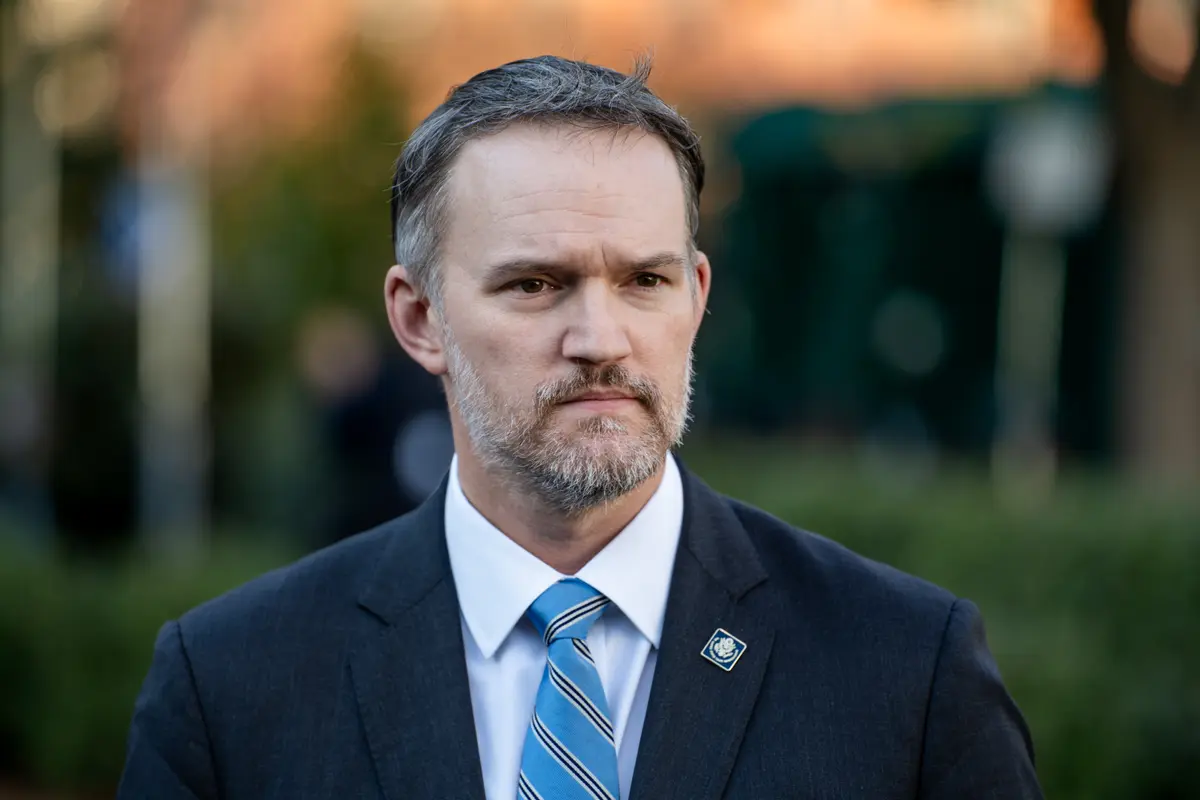 Trump Admin Confirms Back-Up Plan If Supreme Court Rules Against Tariffs thumbnail