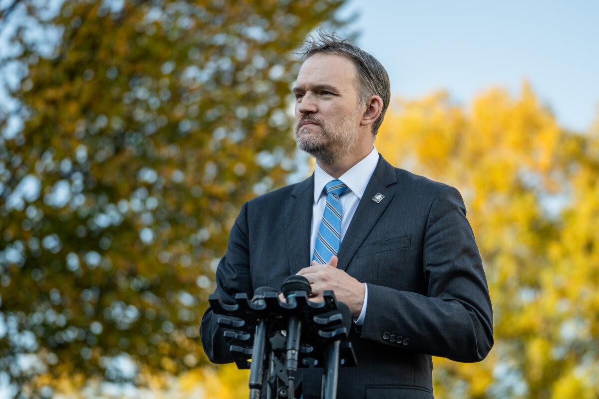 U.S. Trade Representative Jamieson Greer speaks to reporters at the White House on Oct. 30, 2025. (Madalina Kilroy/The Epoch Times)