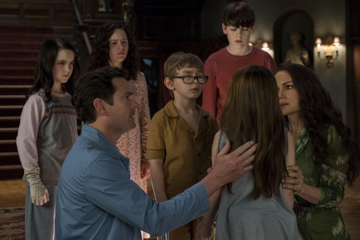 The cast of the TV series “The Haunting of Hill House.” (MovieStillsDb)
