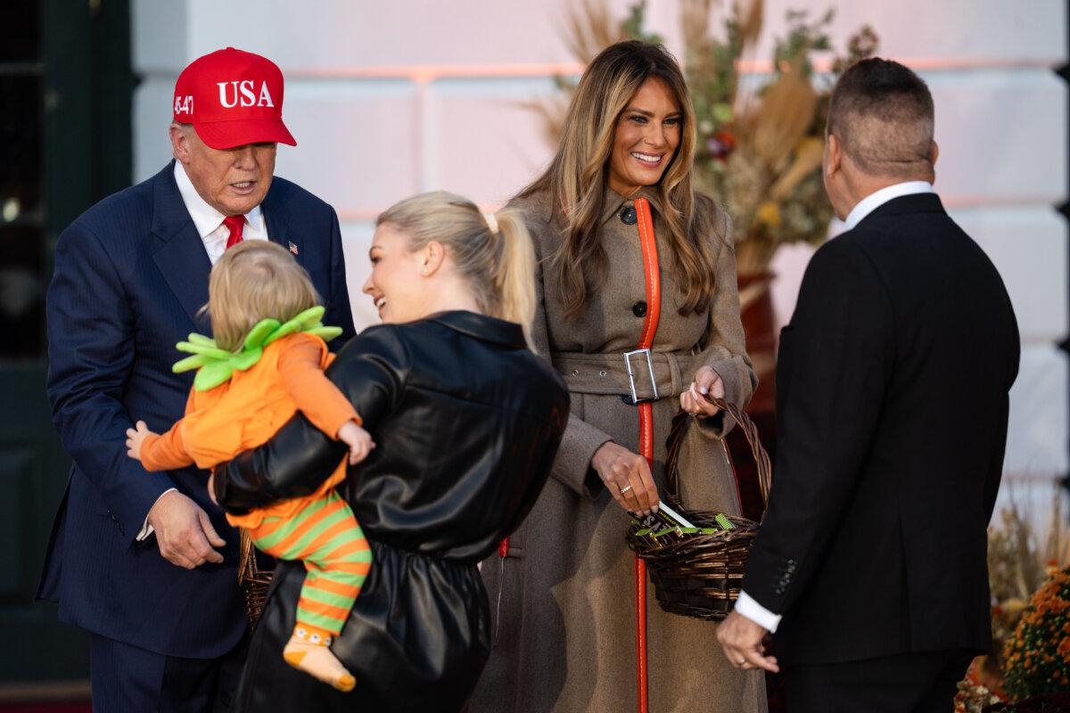 President Donald Trump and First Lady Melania Trump celebrate Halloween at the White House on Oct. 30, 2025. (Madalina Kilroy/The Epoch Times)