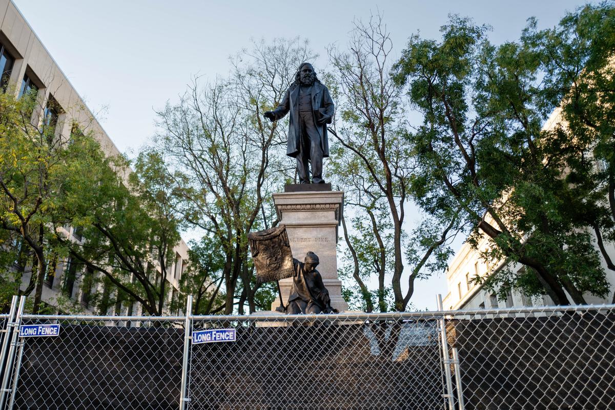 A statue of Confederate general Albert Pike after its reinstallation in a park near the U.S. Department of Labor in Washington on Oct. 31, 2025. (Madalina Kilroy/The Epoch Times)