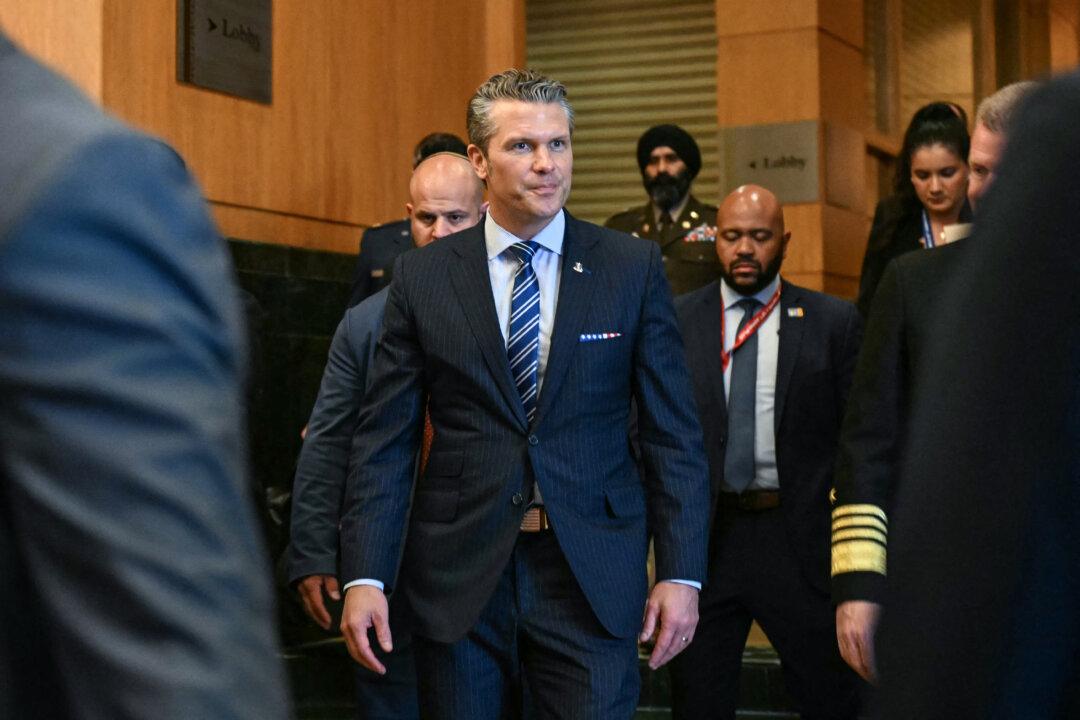 Pentagon Chief Raises Concerns Over CCP’s Military Activists Around Taiwan