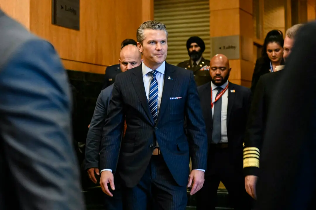 Pentagon Chief Raises Concerns Over CCP’s Military Activities Around Taiwan