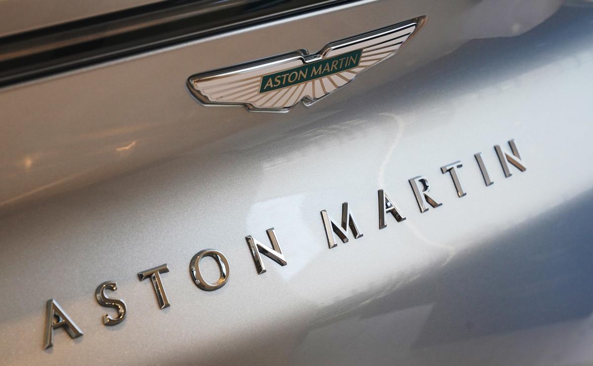 Aston Martin Set to Slump to a Loss as US Tariff Impact Bites