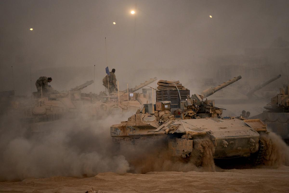 No Plans for British Troops to Be on the Ground in Gaza, Says Foreign Secretary