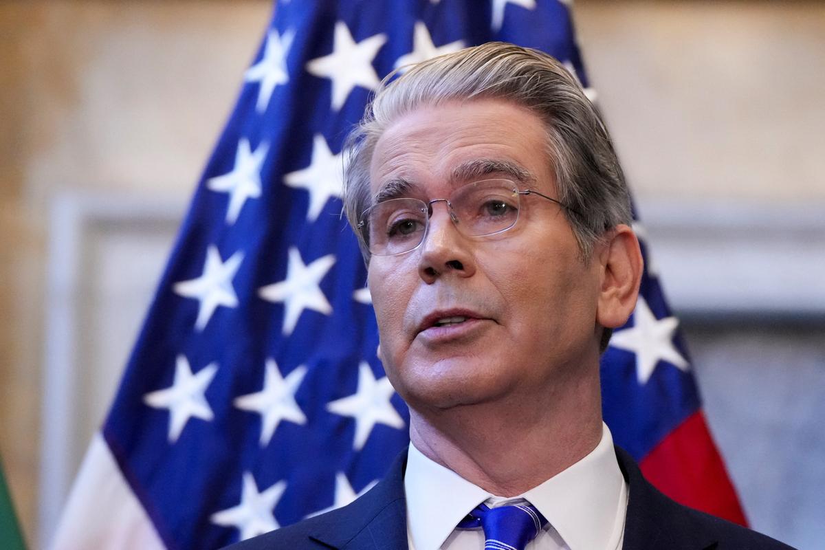 Bessent: US Considering Export Controls on Software to China