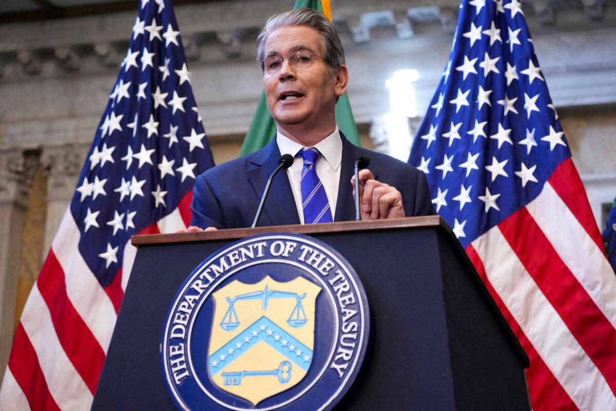 U.S. Treasury Secretary Scott Bessent speaks in Washington on Oct. 15, 2025. (Ken Cedeno/Reuters)