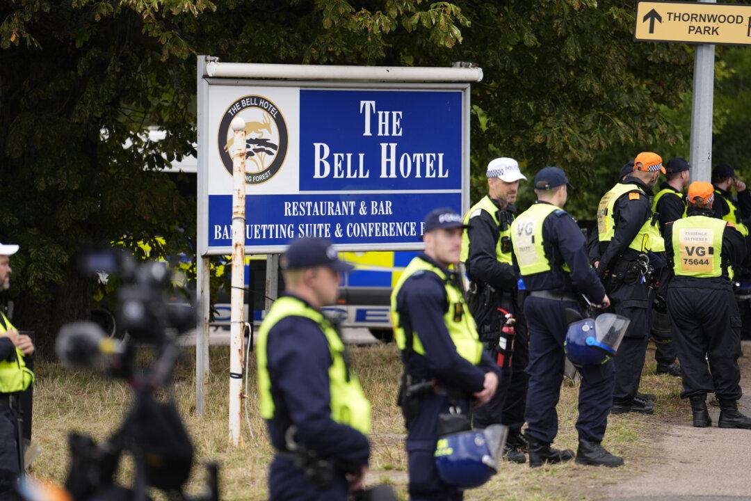 Progress on Ending Asylum Hotels to Be Announced ‘Within Weeks’ – Minister