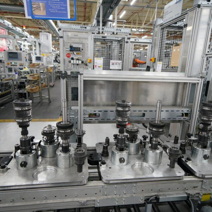 Ministers Urged to Speed up Support for UK Car Industry Amid Rising Energy Costs