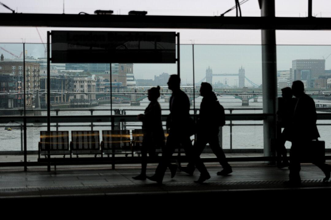 More Than 55,000 UK Firms in Severe Distress, Research Shows