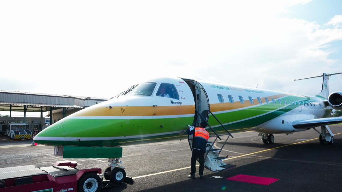 IMIP Airport officials inspect an aircraft after landing, in January 2024. (Courtesy of the IMIP Media Relations Department.)