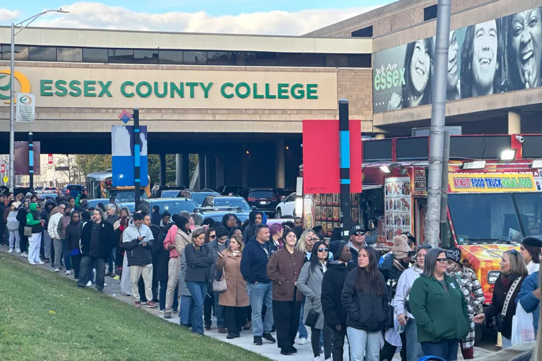 NJ Voters Support Sherrill for Governor at Obama-Backed Rally