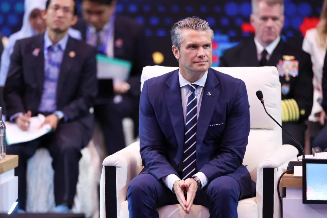 Hegseth Urges US–ASEAN Collaboration to Counter China in South China Sea
