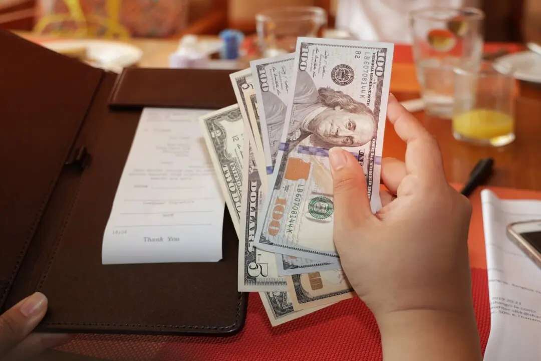 Restaurants Use Tips to Cut Labor Costs