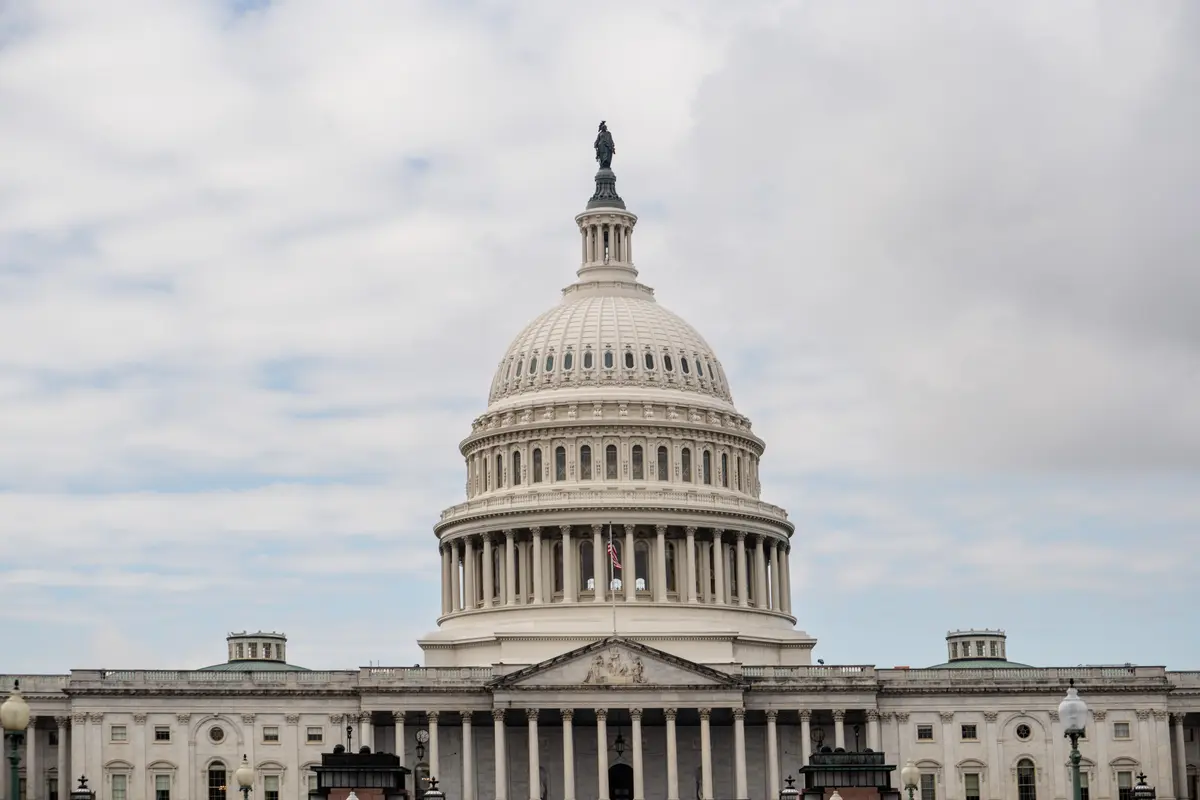 Shutdown Poised to Become Longest Ever as Senate Rejects Funding Plan a 14th Time thumbnail