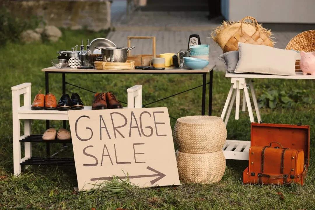 8 Secrets of a Successful Garage Sale