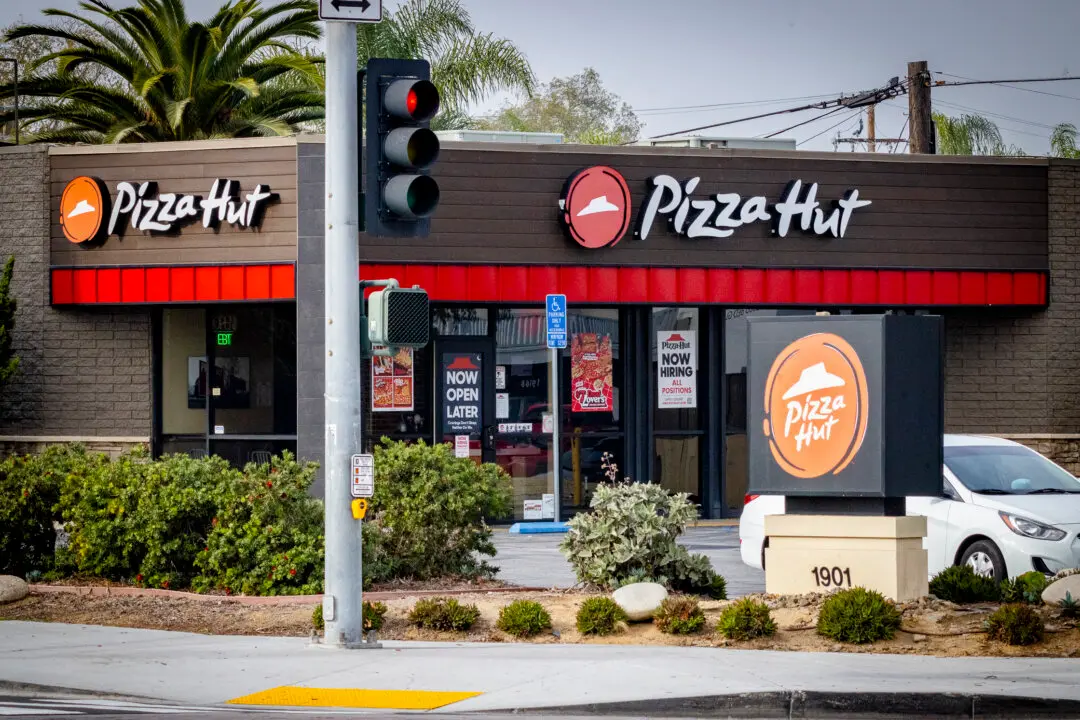 Yum Brands Eyes Potential Sale of Pizza Hut