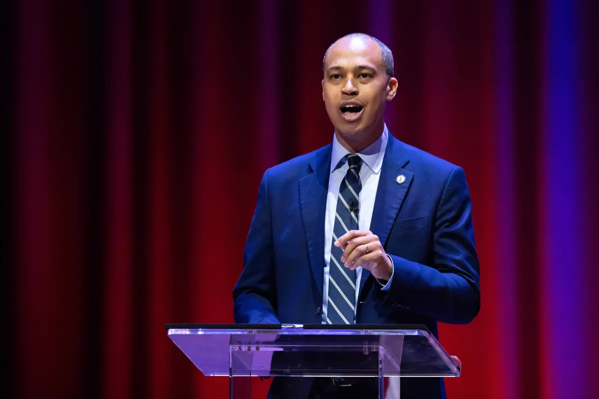 Jay Jones Unseats Miyares as Virginia Attorney General thumbnail