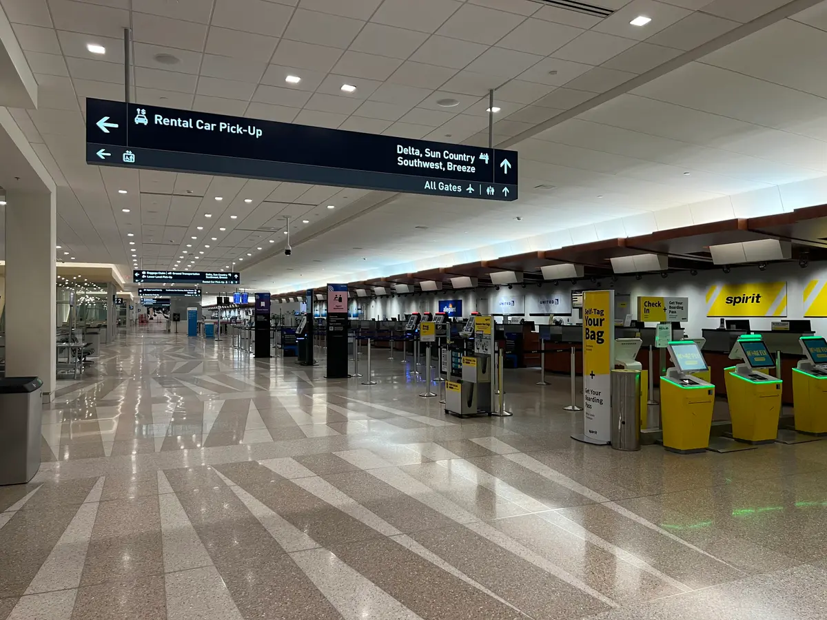 Louisville Muhammad Ali International Airport to Reopen Wednesday Morning After Deadly UPS Crash thumbnail