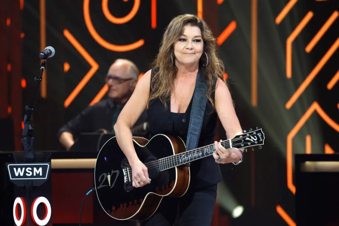 Gretchen Wilson Rerecording Debut Album With Miranda Lambert, Cody Johnson, Among Other Country Stars