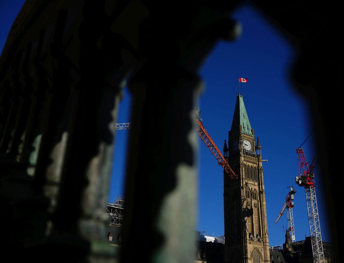 Federal Workers Expected to Return to Office 4 Days per Week Starting in July