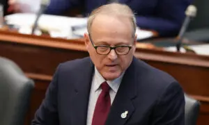 Solicitor General to Review Toronto Police Request to Withhold Pay From Suspended Officers
