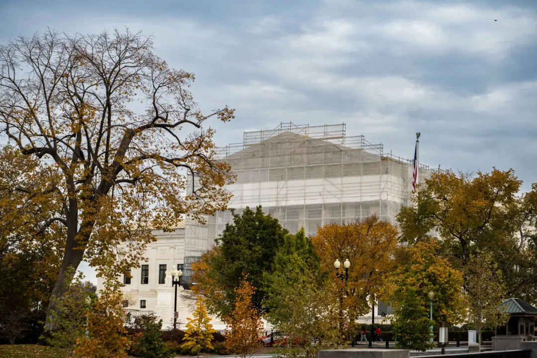 Supreme Court Temporarily Halts Order Requiring Government to Fully Fund SNAP