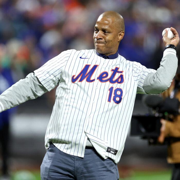 Trump Pardons Former MLB Star Darryl Strawberry