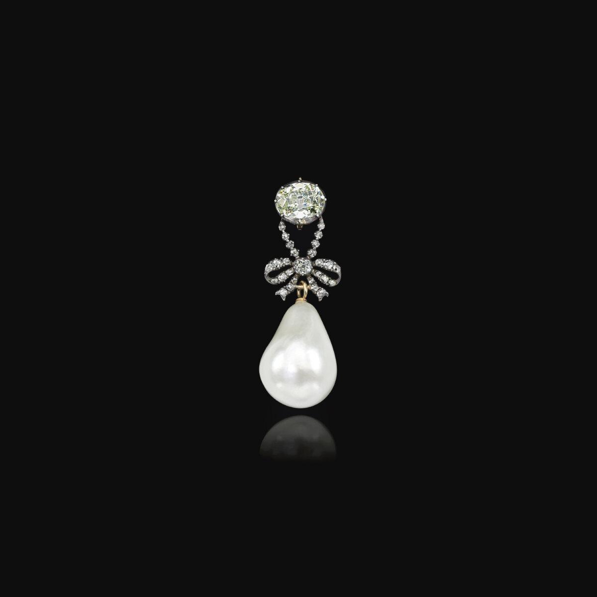 Marie Antoinette’s Natural pearl and diamond bow pendant, second half of the 18th century. Heidi Horten Collection. (Bridgeman Images/Copyright Sotheby's)