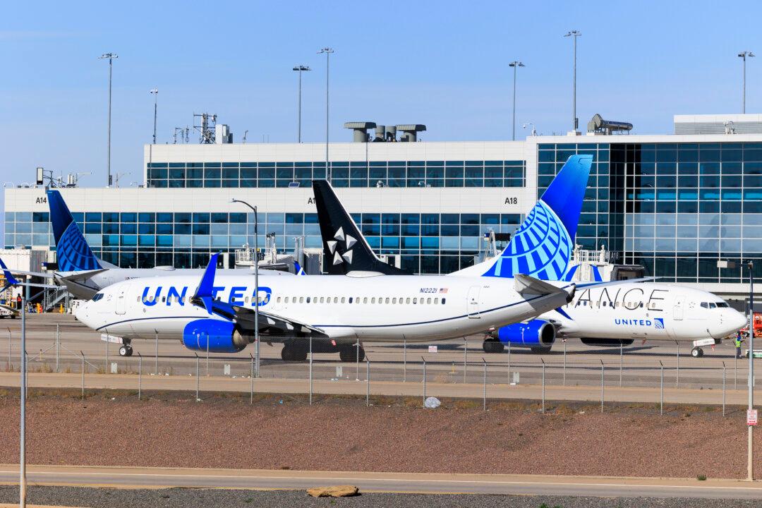 FAA Flight Cuts Won’t Lift Immediately With End of Shutdown: What to Know