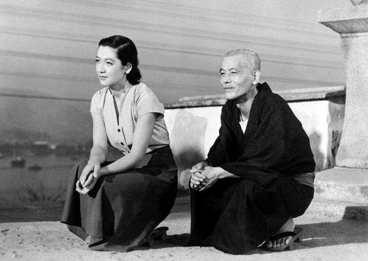 Noriko Hirayama (Setsuko Hara) with her father-in-law, Shukichi Hirayama (Chishu Ryu), in “Tokyo Story.” (Shochiku)