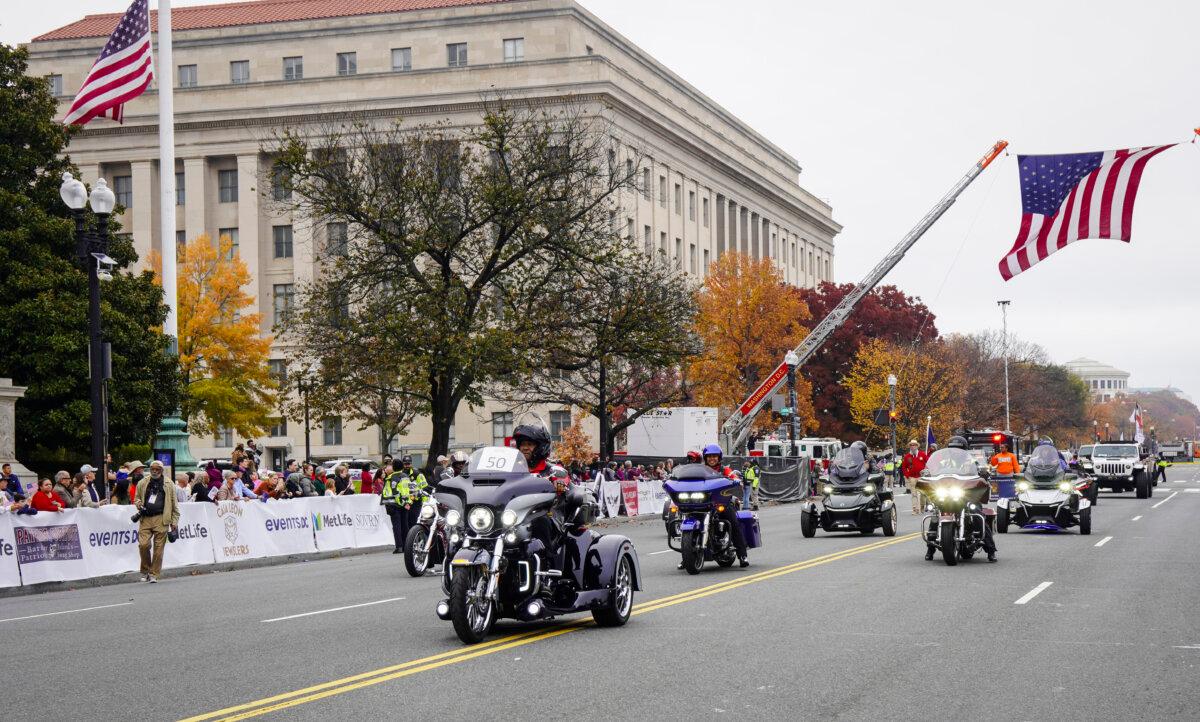 The National Veterans Parade in Washington on Nov. 9, 2025. (Emel Akan/The Epoch Times)