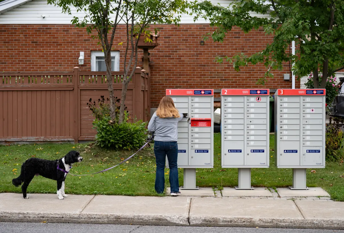 Canada Post Replacing Door-to-Door Delivery With Community Mailboxes for 136,000 Addresses This Year
