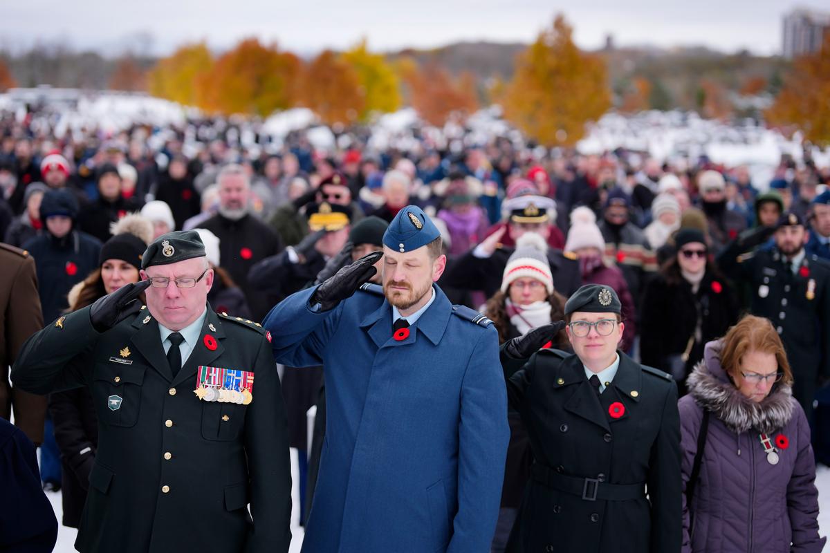 Ottawa Remembrance Day Draws Thousands, Marks 80 Years Since WWII’s End