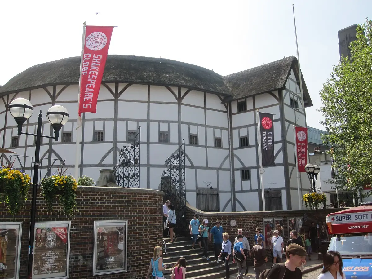 Shakespeare’s Globe: English Language’s Greatest Theater