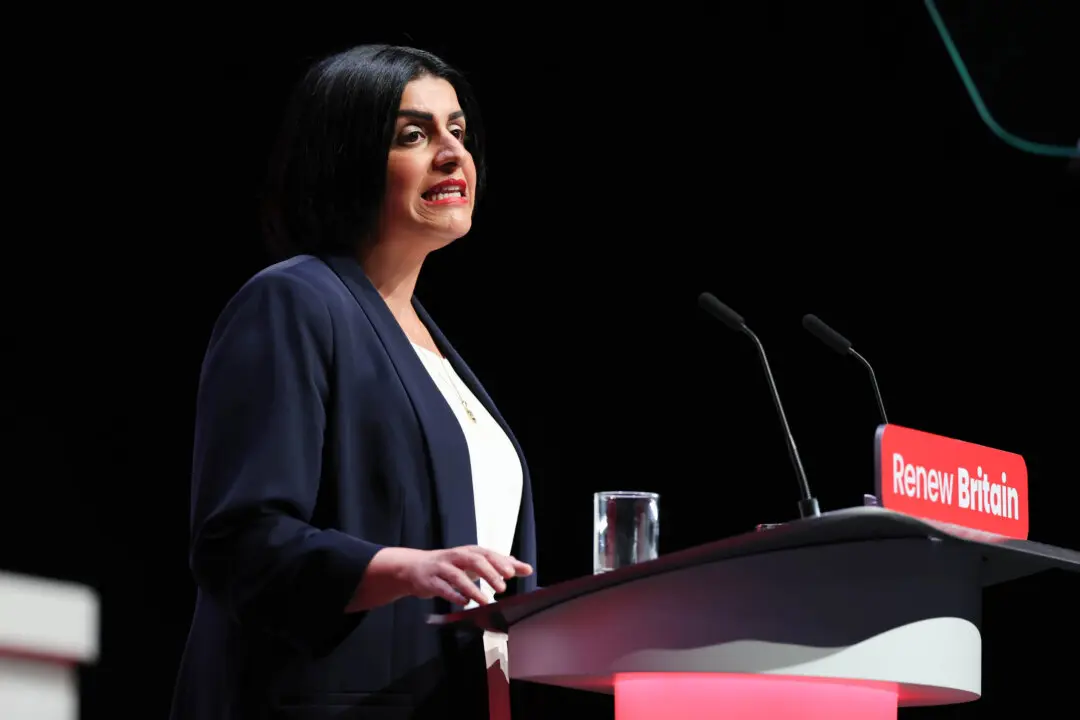 Britain Moves to Make Refugee Status Temporary in Asylum Overhaul