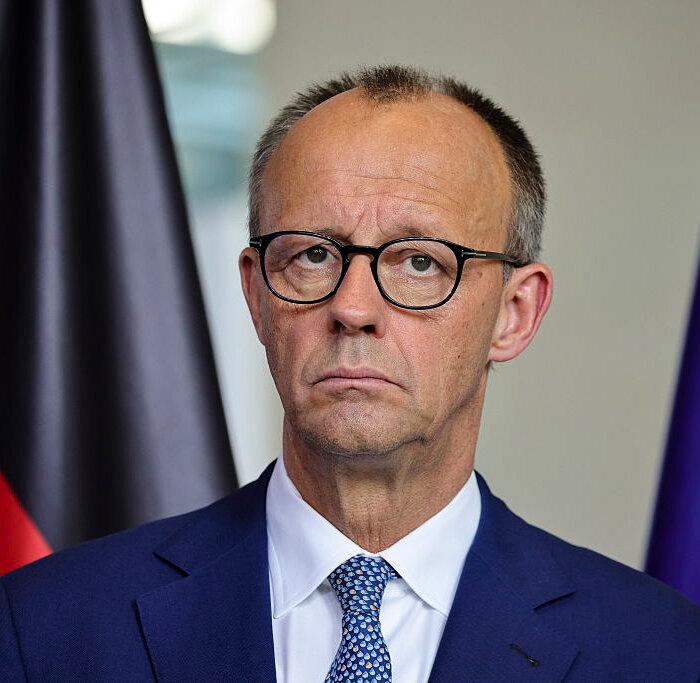 German Chancellor Says Europe Must Assert Itself to Protect Peace, Prosperity