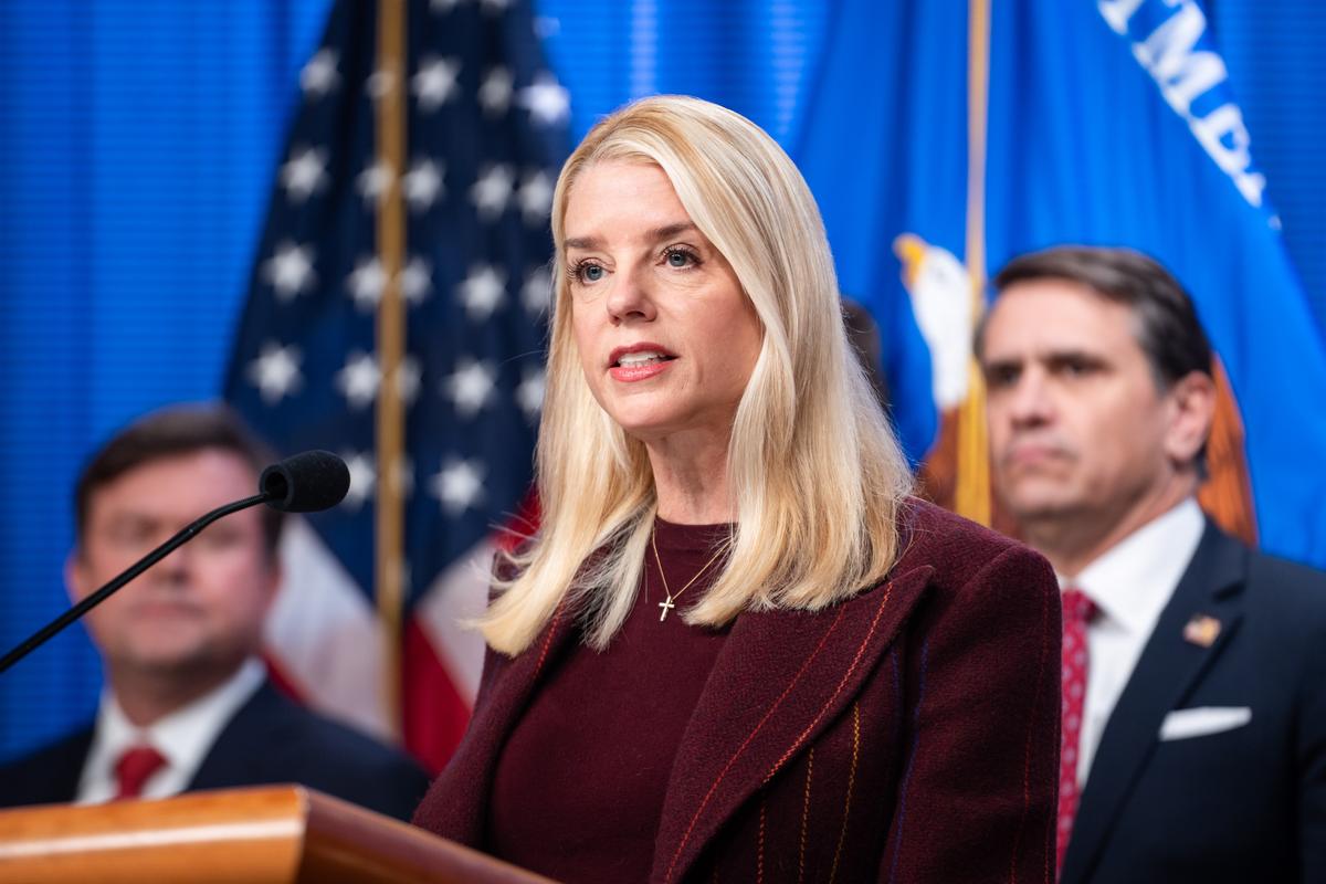 DOJ Supports Challenge to Hawaii Public-Carry Gun Restrictions at Supreme Court