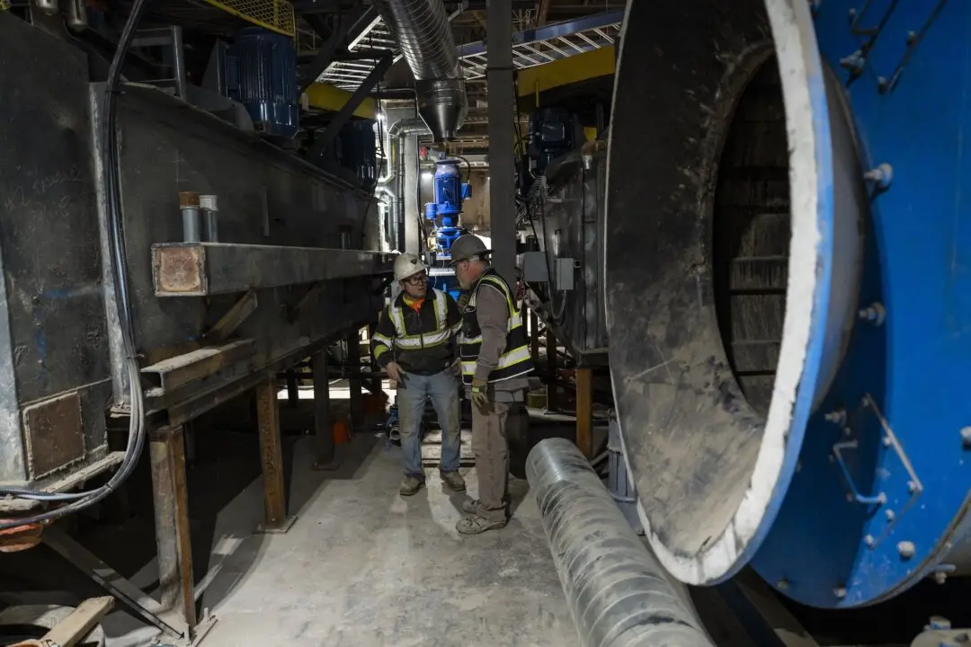 US Business Activity Accelerates, With New Orders Notching Biggest Gains So Far This Year