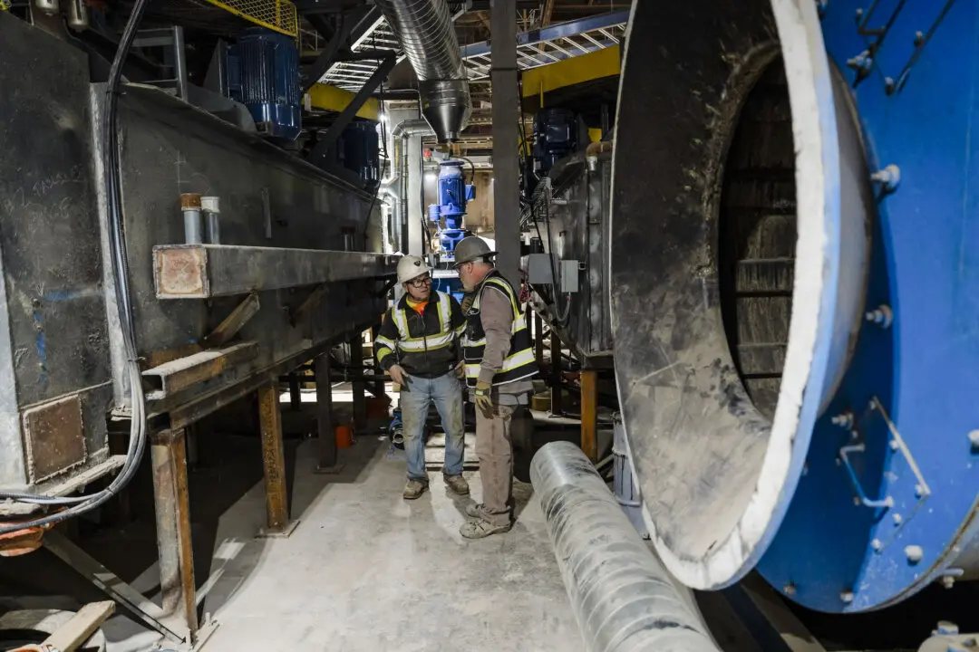 US Business Activity Accelerates, With New Orders Notching Biggest Gains So Far This Year