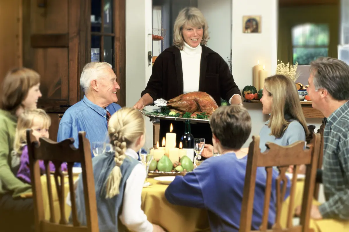 5 Tips for Being a Good Host–The Art and Science of Making People Feel at Home thumbnail