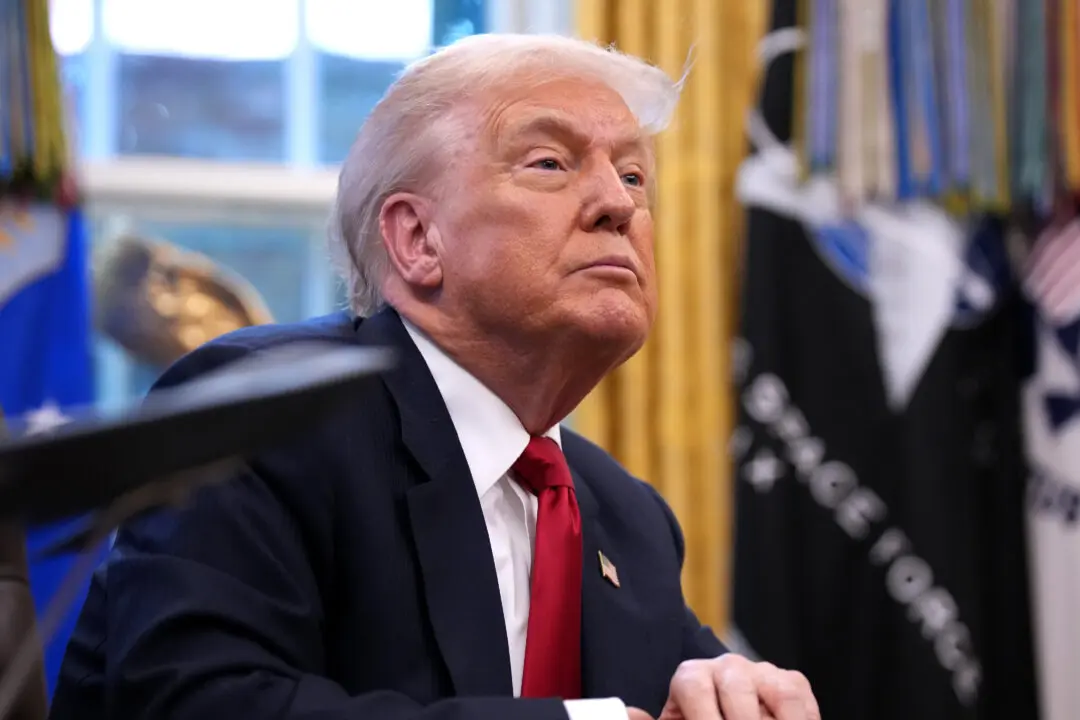 Trump Spoke With China’s Xi by Phone, White House Says